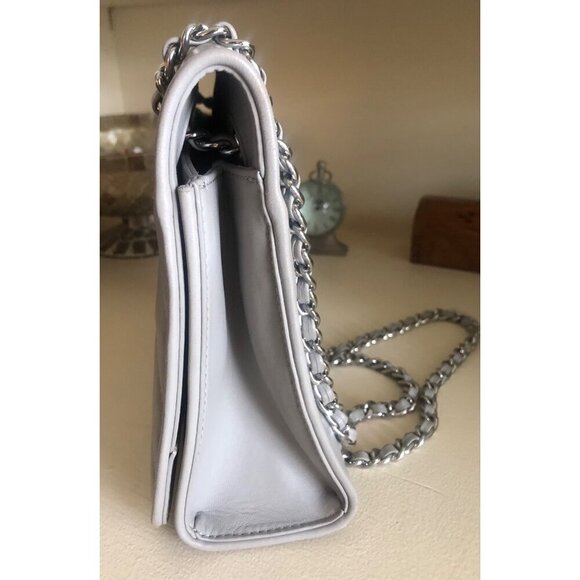 TORY BURCH Alexa Quilted Chain Shoulder Bag Silver/Grey - Picture 12 of 14